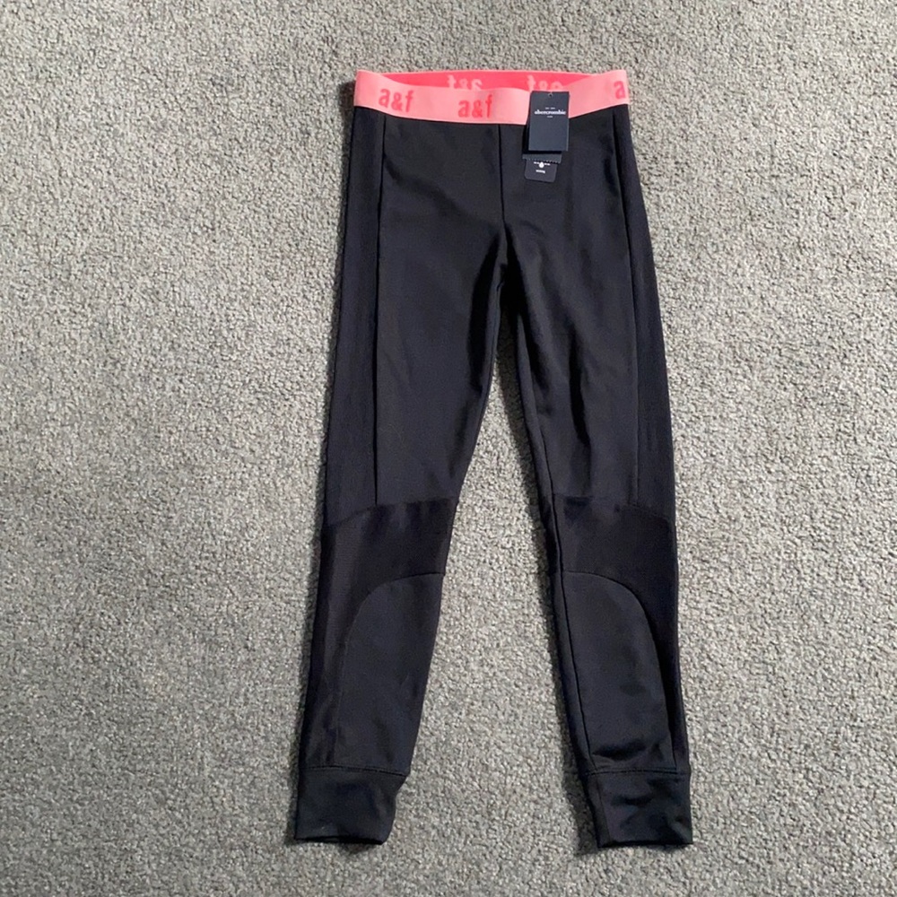 🧘‍♂️ NWT Abercrombie leggings girls size 7/8